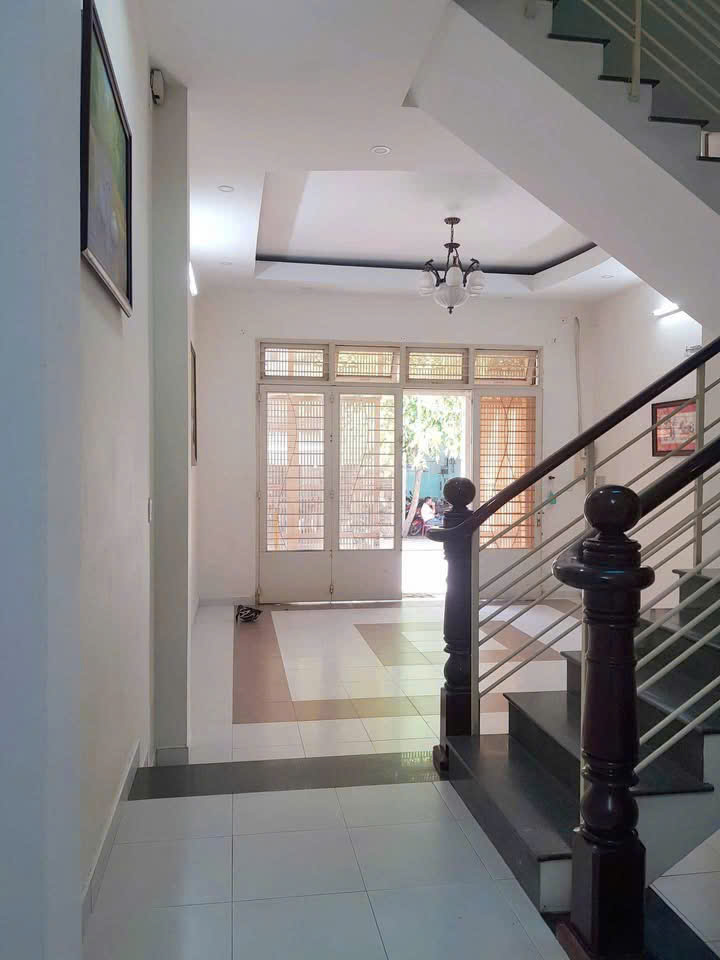 Bán nhà 5x15m, 3 lầu, mặt tiền đường KDC Him Lam Đồng Diều, Cao Lỗ, Nhà khu dân trí cao, gần Satra - Ảnh 2