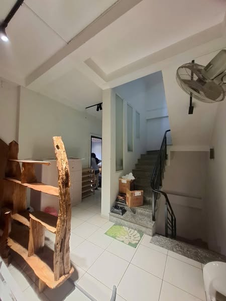 Nhà MT Đường Trường Sơn Phường 15 Quận 10 Cũ. - Ảnh 2
