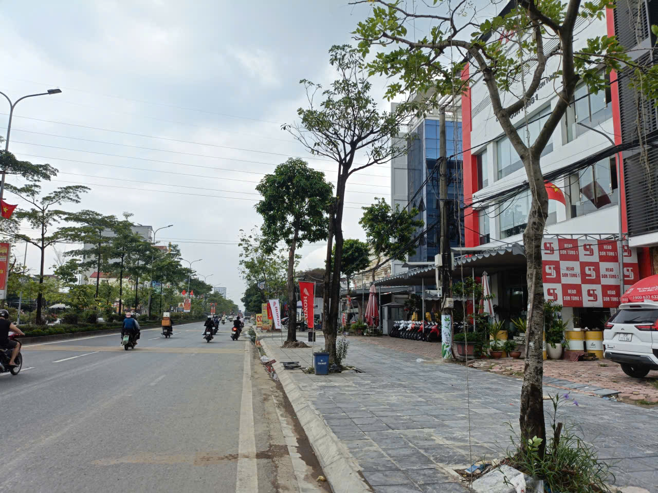 ĐẤT D.VỤ 5,5HA TRẠM TRÔI  140M, VỈA HÈ, 2 ÔTÔ TRÁNH  GIÁ 133 Tr/m2 - Ảnh 3