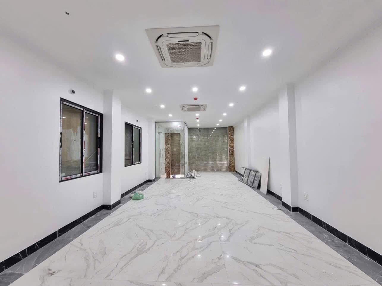 HIẾM, TÒA VĂN PHÒNG HOÀNG QUỐC VIỆT, CẦU GIẤY-VỈA HÈ-KD-Ô TÔ:80M X8T, MT 5M, GIÁ 41,9 TỶ. - Ảnh 3