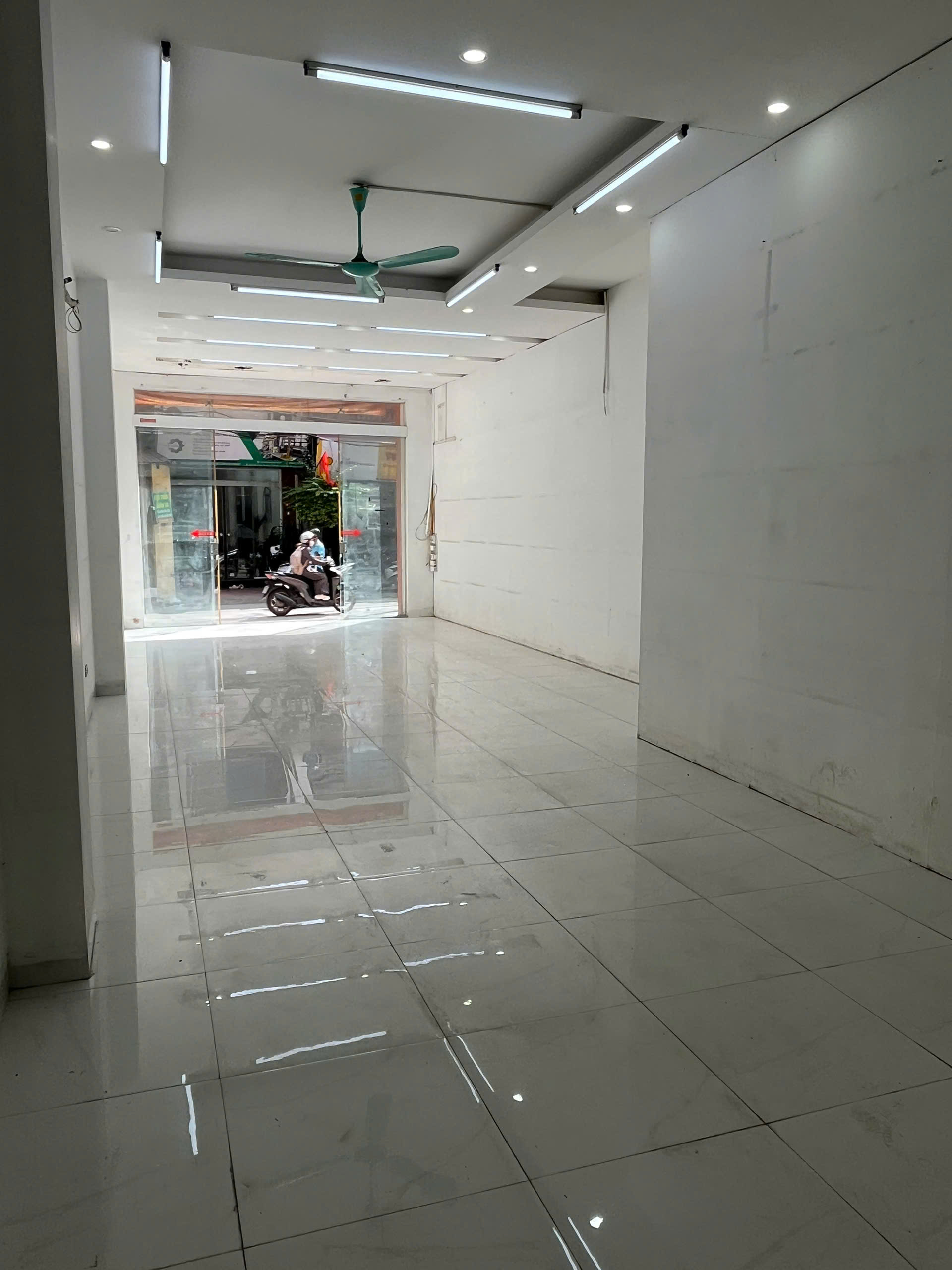 CHÍNH CHỦ CHO THUÊ MẶT BẰNG KINH DOANH TẦNG 1 - Ảnh 2