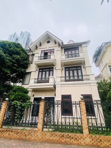🏡 CẦN BÁN GẤP – GIẢM SỐC 10 TỶ – BIỆT THỰ ĐẲNG CẤP KĐT VĂN QUÁN - Ảnh chính