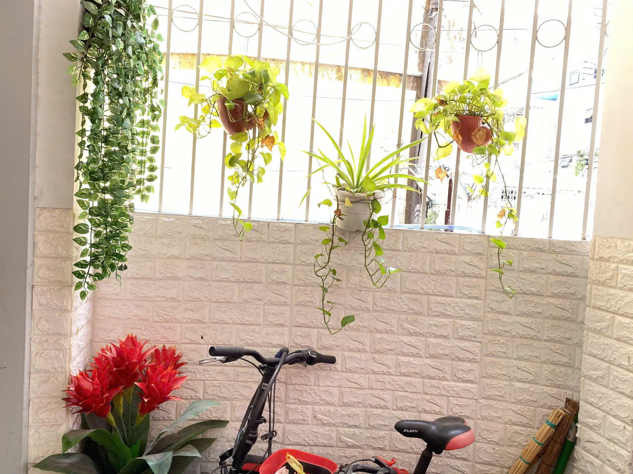 BÁN NHÀ CĂN GÓC 2 HẺM SÂN RỘNG- XE HƠI ĐỖ CỬA - NGUYÊN HỒNG,P1,CHỈ 6,X Tỷ - Ảnh 2