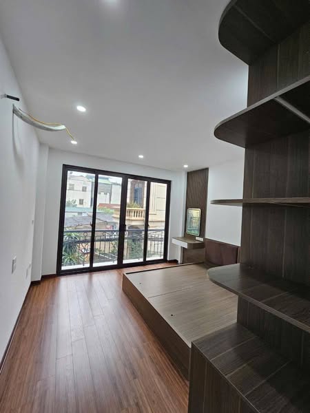Hiếm có, Nhà Phố Ngọc Lâm, Long Biên, 35m2, 5 Tầng, Phân Lô, Ô Tô, Full đồ - Ảnh 3