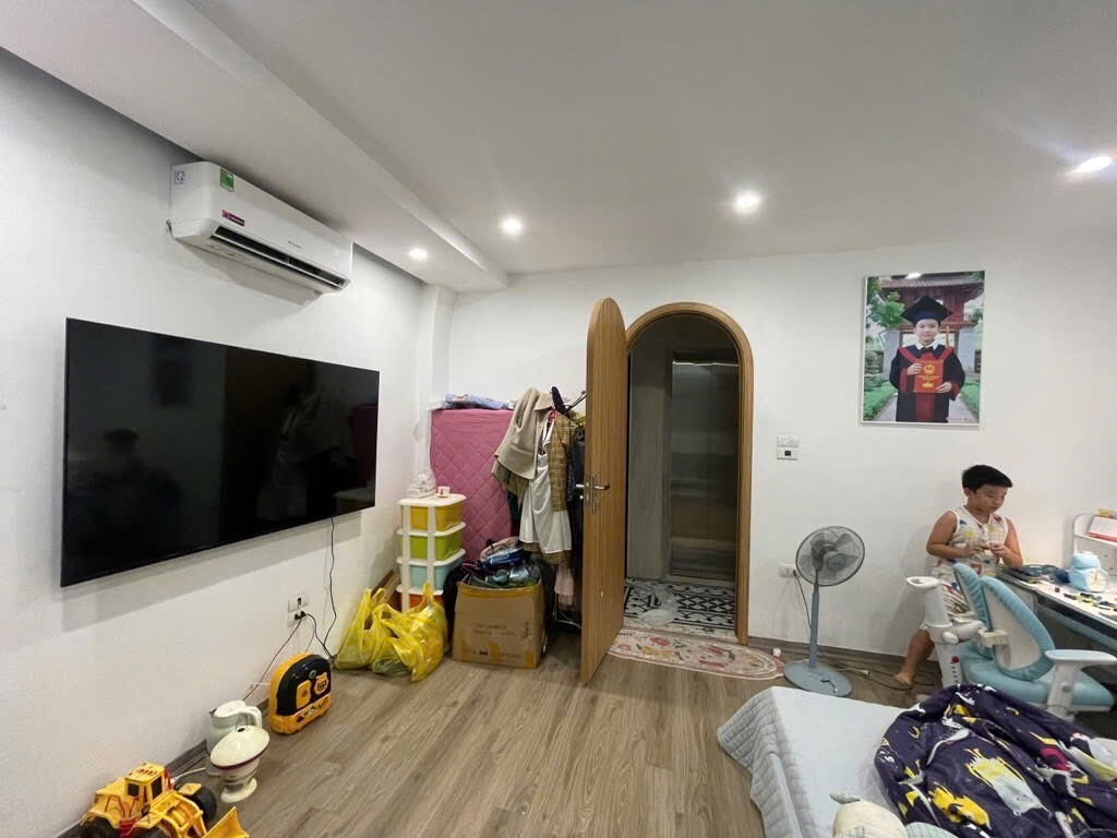BÁN GẤP NHÀ TRƯỜNG CHINH - CÁCH MẶT PHỐ 2 NHÀ - GIÁ CHÀO 10,2 TỶ - Ảnh 1