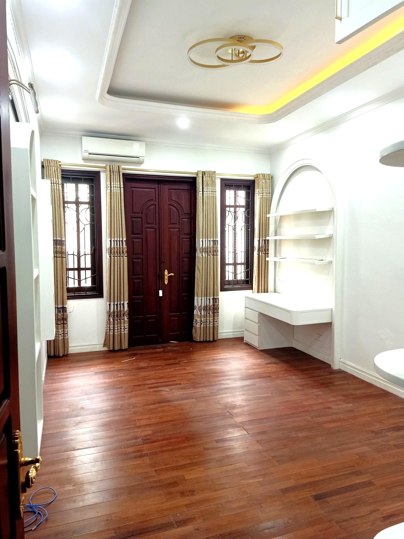 Bán Liền Kề HUY DU-60m, 5T, TM, Vỉa hè Ô tô tránh, KD, chỉ 18 tỷ 98 - Ảnh 1