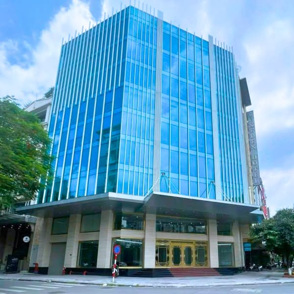 Chính chủ cho thuê mặt bằng kinh doanh, PCCC đầy đủ, 1000m2 4 tầng tại 82 Trần Thái Tông, Cầu Giấy - Ảnh chính