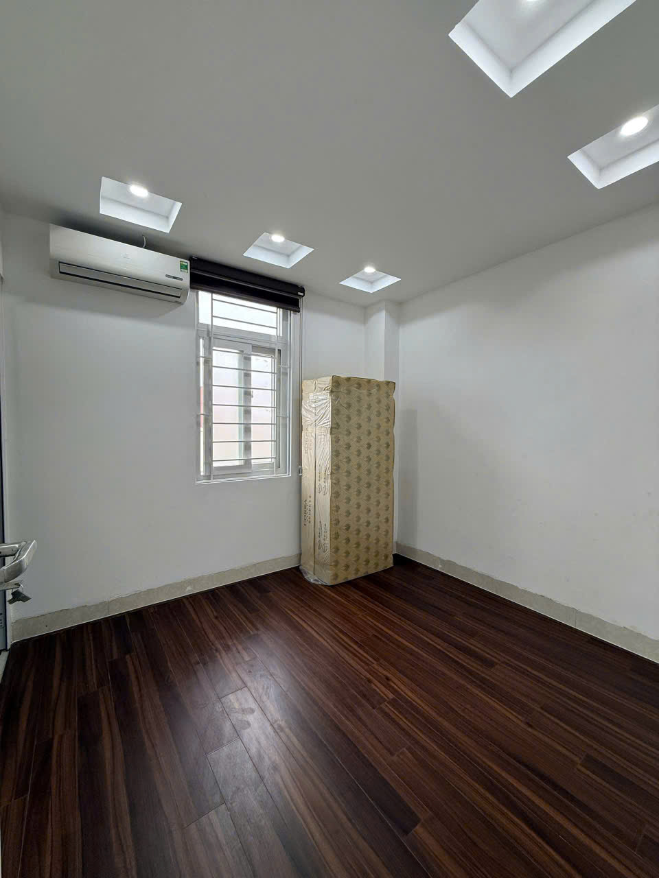 Bán căn hộ CCMN ngõ 252 Tây Sơn - Đống Đa 52m, 2PN2VS, nội thất đẹp giá 2.2 tỷ - Ảnh 2