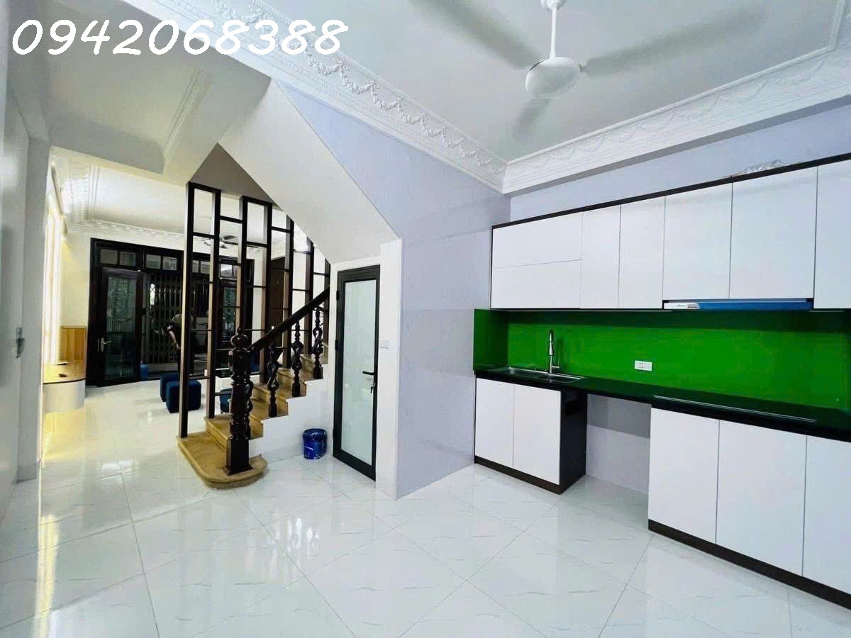 bán nhà Thịnh Quang, Đống Đa, 8,6T nằm  ngay ngã tư sở khu vực VIP nhất quận, nhà dân xây tặng full - Ảnh 2