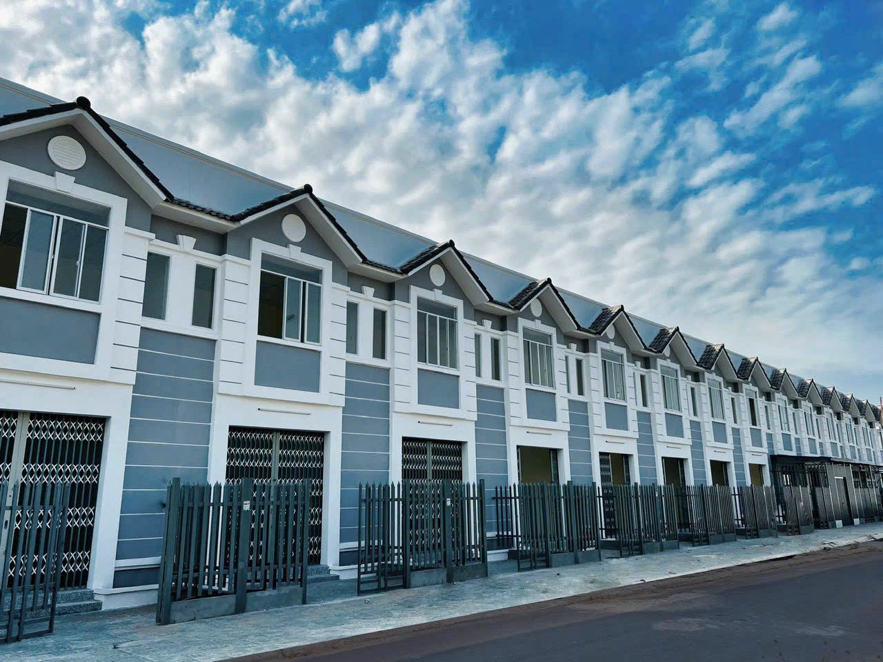 NHANH TAY SỞ HỮU NGAY NHÀ ĐẸP – GIÁ RẺ- Vị Trí Siêu Đắc Địa Tại KĐT Mới trà Vinh - Ảnh 3