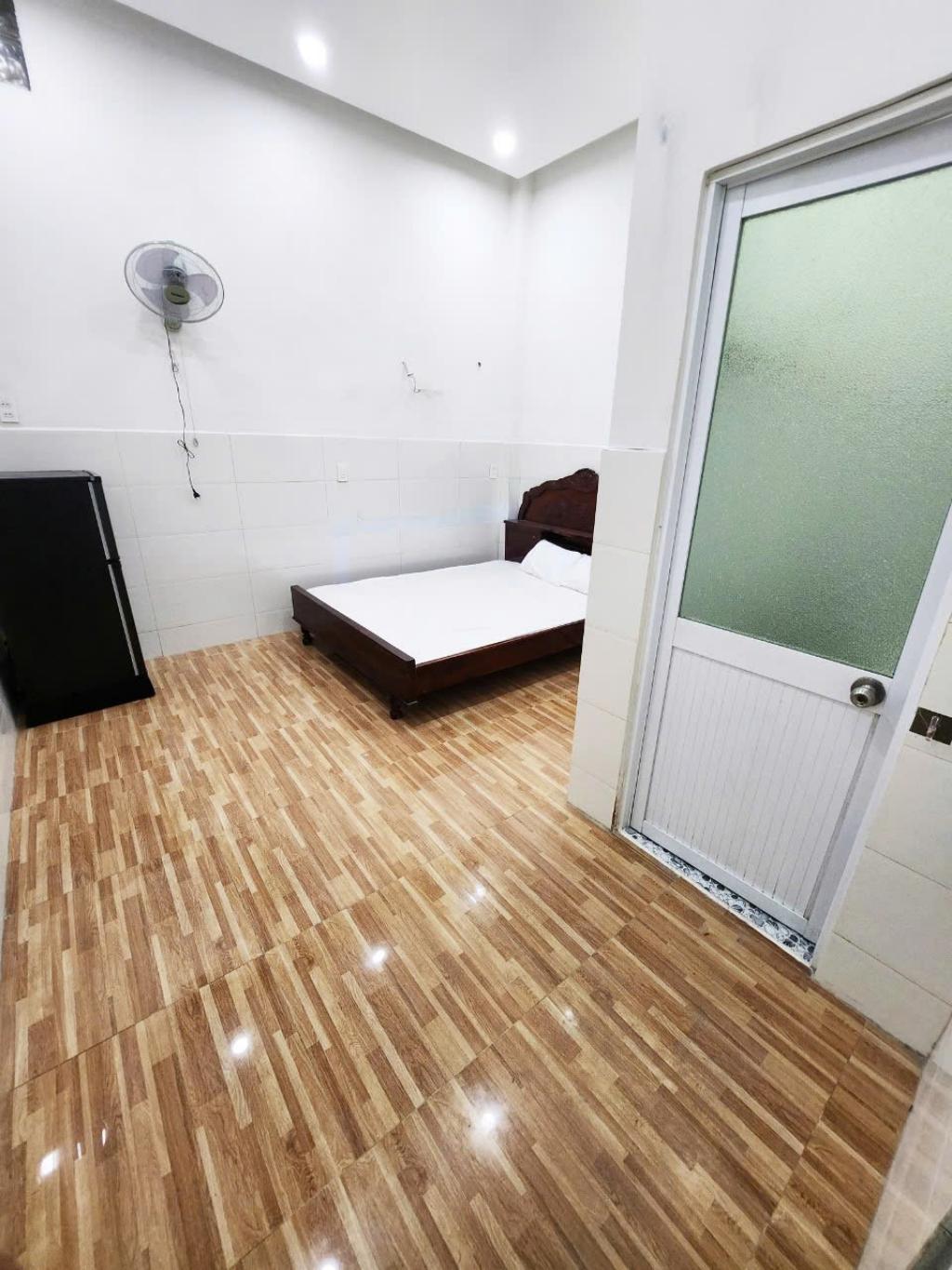 Bán nhà mặt tiền hẻm xe hơi Dương Bá Trạc ngang 4m Mới ở ngay chỉ 10 tỷ 5 - Ảnh 2