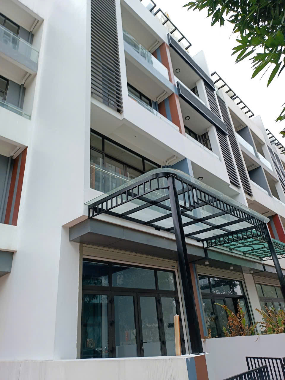 CHÍNH CHỦ CHO THUÊ LIỀN KỀ / SHOPHOUSE – BÌNH MINH GARDEN - HÀ NỘI - Ảnh chính