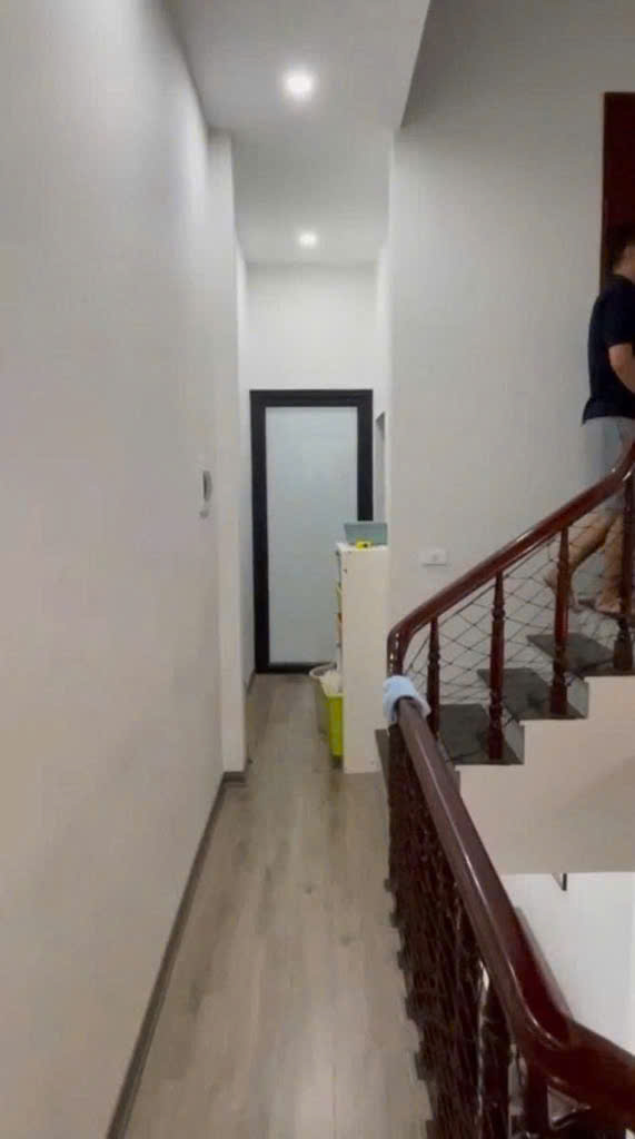 BÁN NHÀ AN DƯƠNG VƯƠNG 50 M 4 TẦNG 4 PN .MẶT NGÕ OTO 10 M.CHÀO:7.2 TỶ..SỔ ĐỎ CC.KHÔG QUY HOẠCH - Ảnh 1