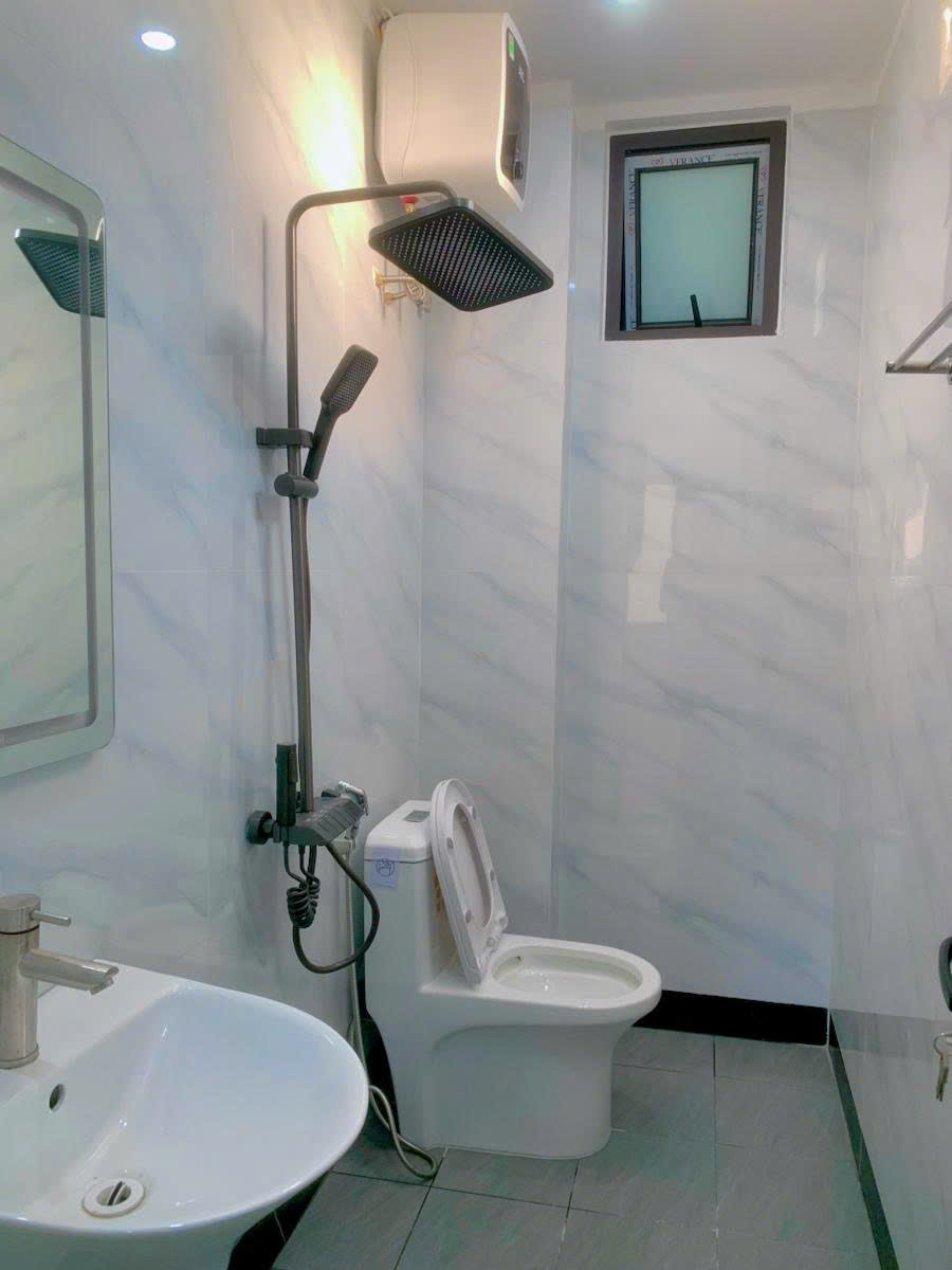 Siêu phẩm Khương Đình , thang máy , lô góc, sổ đỏ nở hậu, 36m giá 9,5 tỷ - Ảnh 2