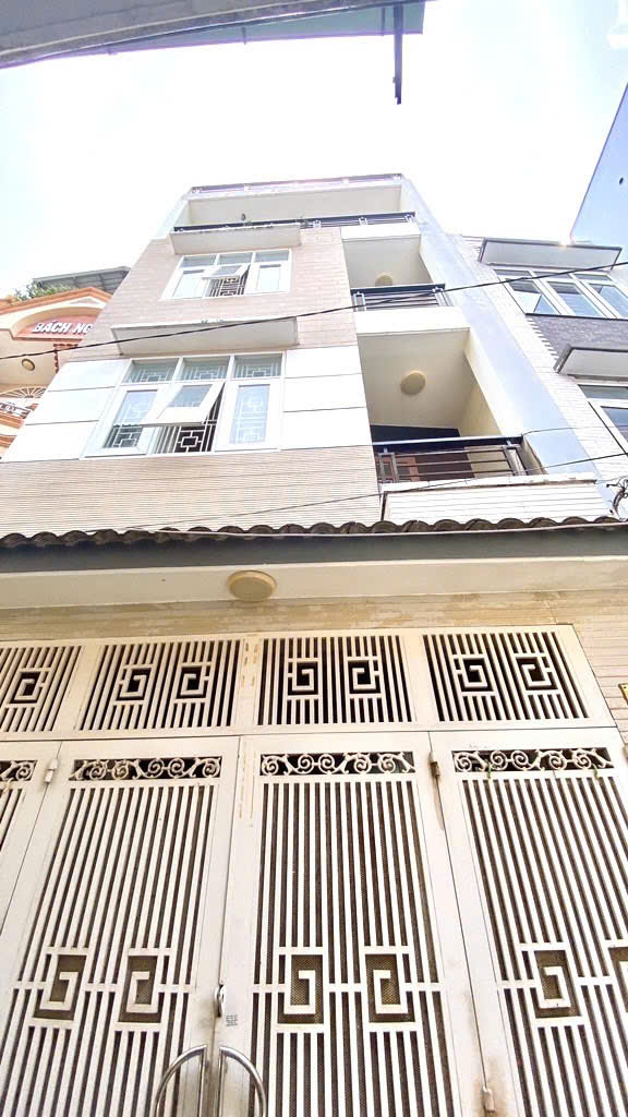 BÁN GẤP NHÀ ĐẸP – TRUNG TÂM QUẬN 10 – GIÁ CHỈ NHỈNH 9 TỶ - Ảnh 4