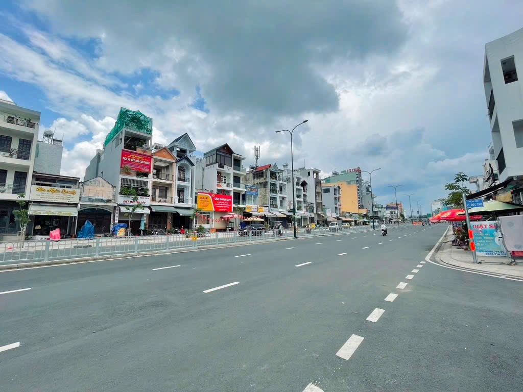 NHÀ DƯƠNG QUẢNG HÀM MỞ RỘNG - KHU PHÂN LÔ - HẺM 5M GẦN MẶT TIỀN - GIÁP LÊ ĐỨC THỌ - 99M² - HƠN 8 TỶ - Ảnh chính