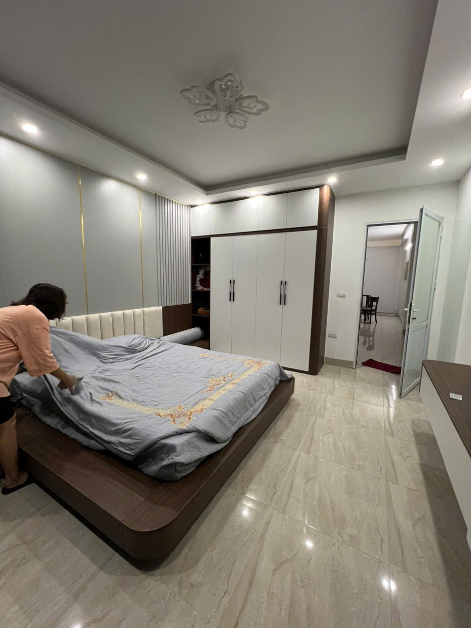Bán căn Liền Kề Đìa Lão Hoàng Công 55mx 4 tầng vỉa hè, ô tô kinh doanh 13,6 tỷ. - Ảnh 3