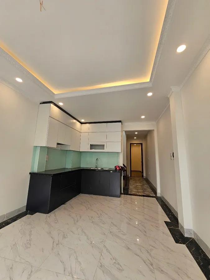 SIÊU HIẾM. NHÀ PHỐ NGỌC LÂM 56M2, 6T THANG MÁY, 20M RA MẶT PHỐ - CHỈ 11 TỶ - Ảnh 3