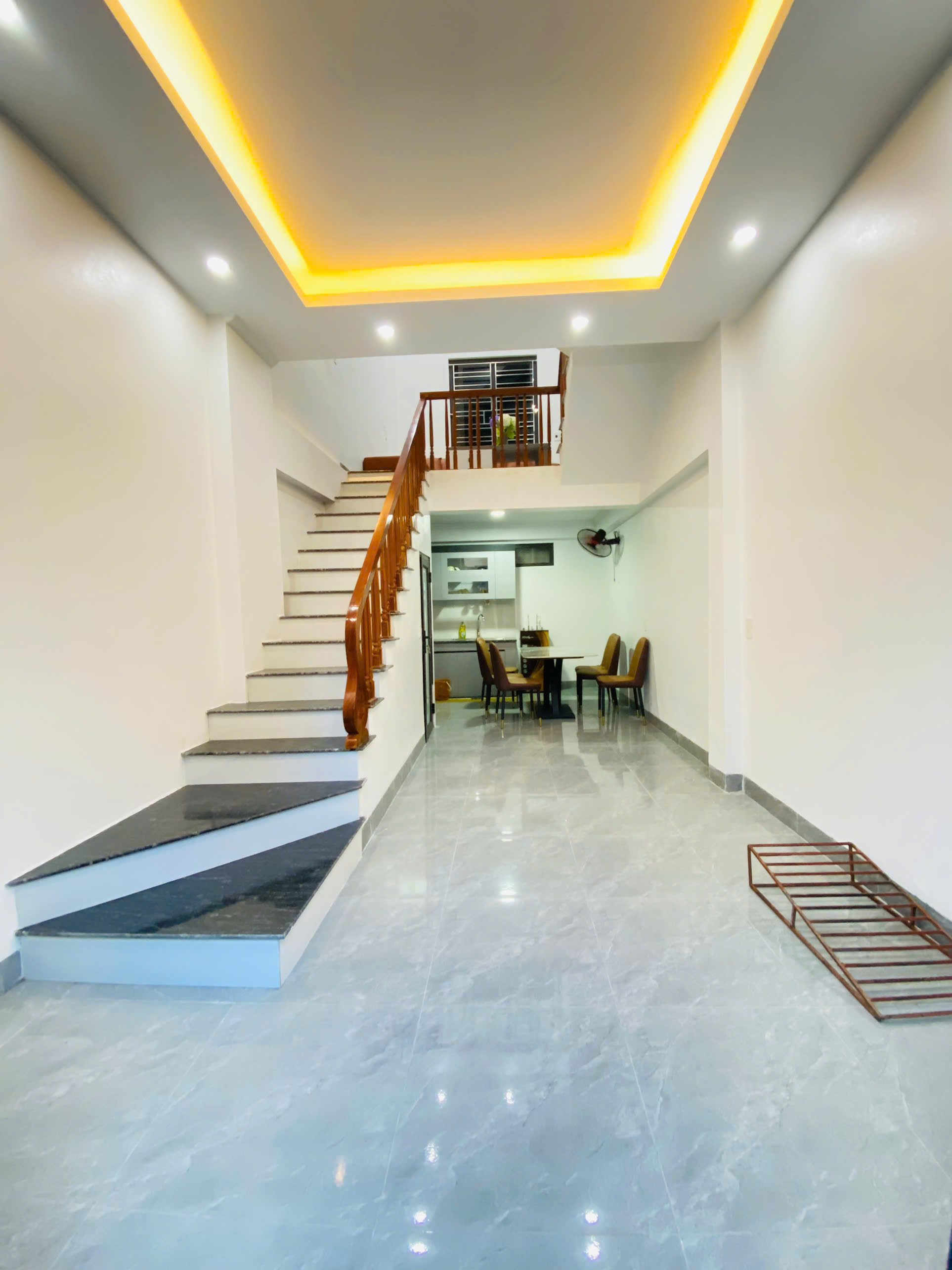 Bán gấp nhà phúc khánh chỉ 15xx, sẵn sách đồ vào ở - Ảnh 2