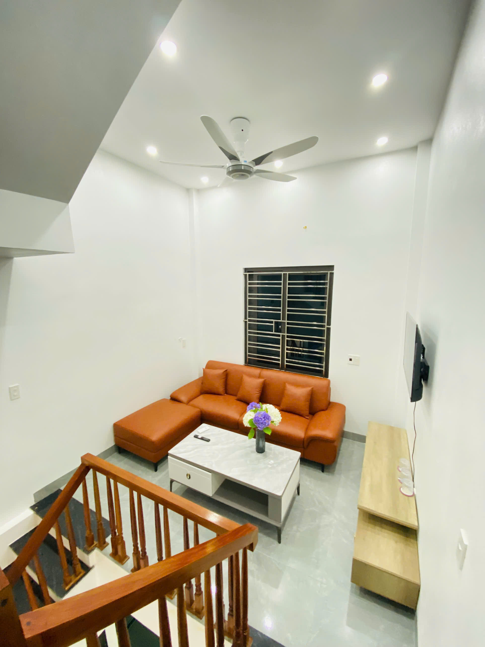 Bán gấp nhà phúc khánh chỉ 15xx, sẵn sách đồ vào ở - Ảnh 3