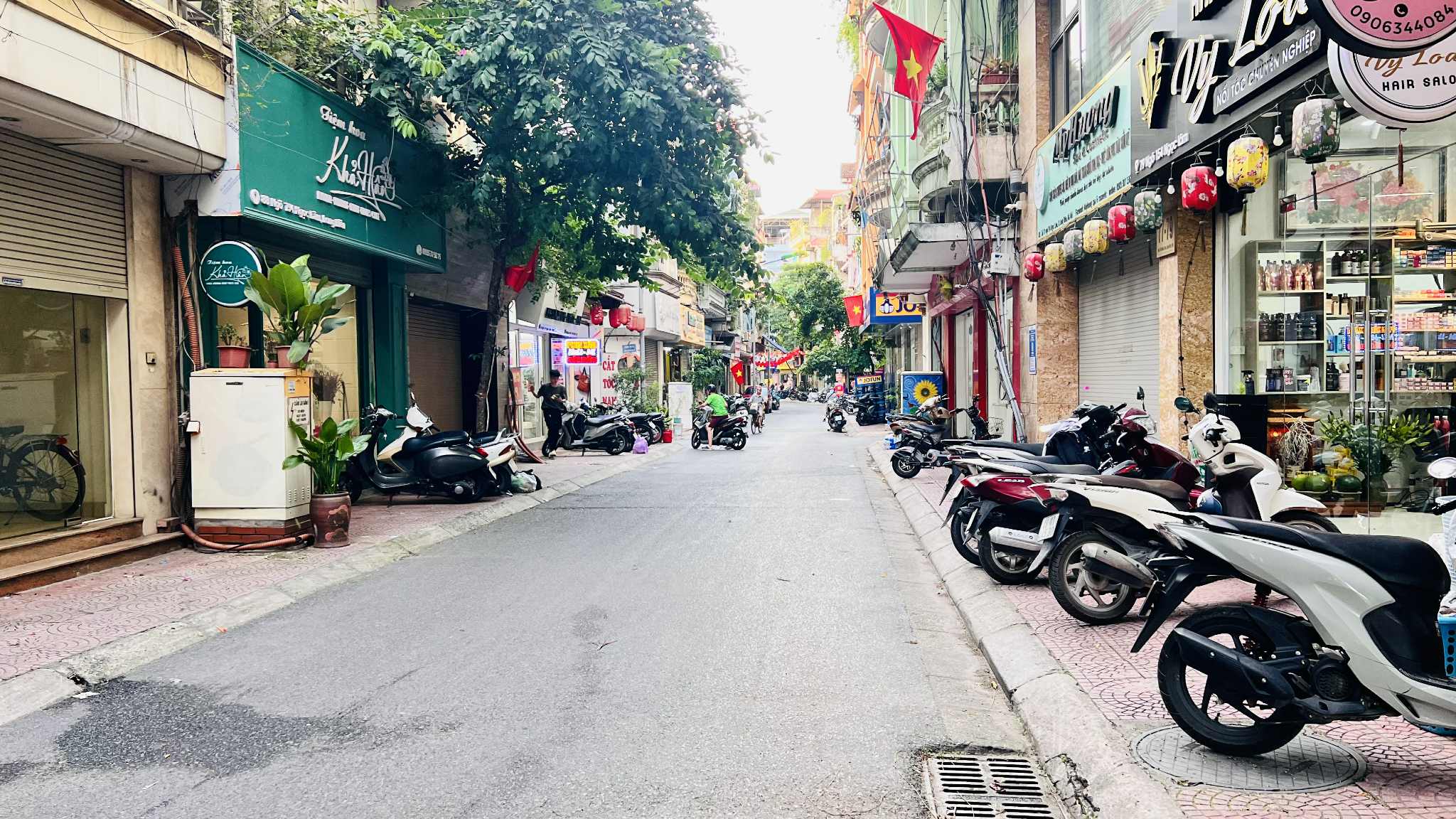 bán nhà Ngọc Lâm, 150m, mặt tiền 5.6m, nở hậu, vỉa hè, ôtô tránh - Ảnh 1