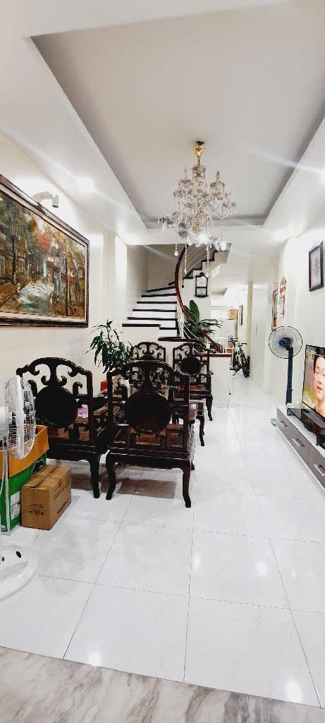 BÁN NHÀ GIÁ SỐC, LÊ DUẨN, NHÀ 4 TẦNG ĐẸP, BA BƯỚC CHÂN RA CÔNG VIÊN THỐNG NHẤT, HƠN 50M2, GIÁ 8,8TỶ - Ảnh 3