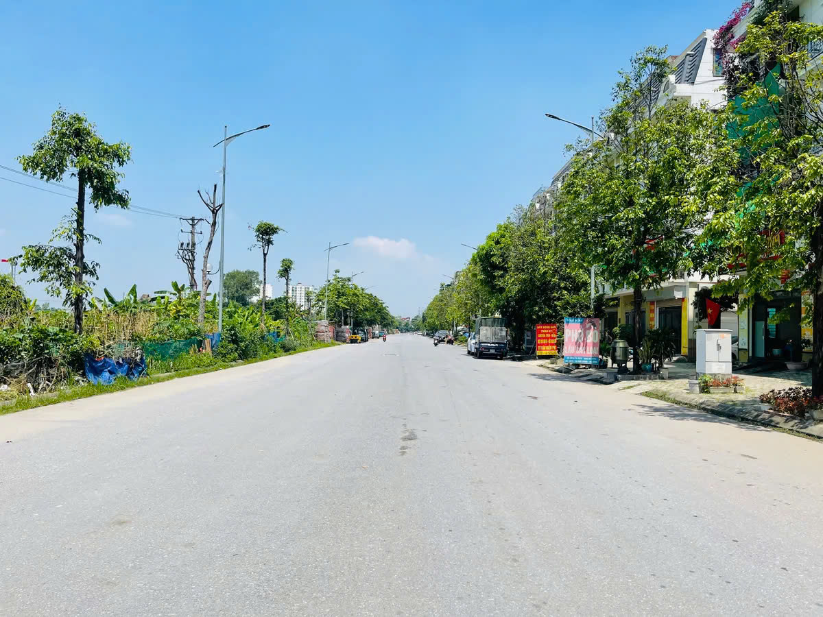 CẦN BÁN LIỀN KỀ PHÚ LƯƠNG –  HÀ ĐÔNG – ĐƯỜNG 30 M, 5 TẦNG 18.2 TỶ - Ảnh 3