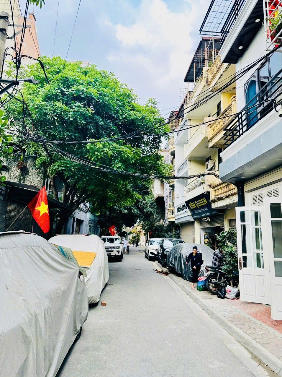 BÁN NHÀ NGUYỄN VĂN CỪ CÁCH 1 NHÀ RA PHỐ – TRUNG TÂM LONG BIÊN – LÔ GÓC 3 THOÁNG – Ô TÔ TRÁNH – - Ảnh 1