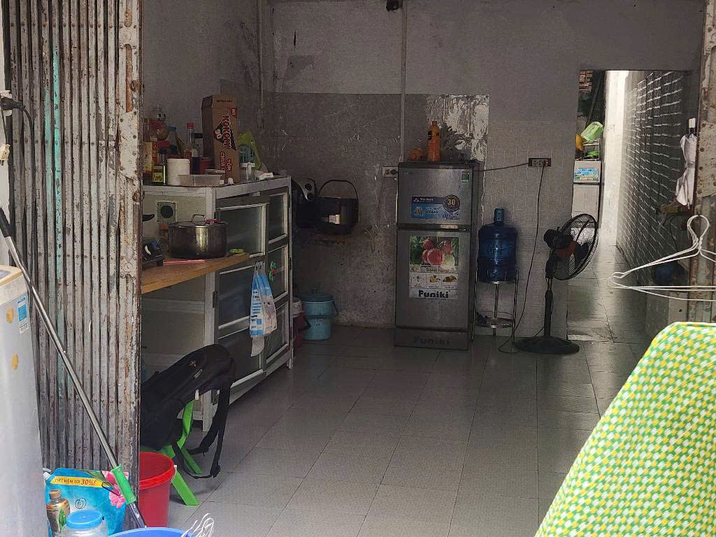 BÁN ĐẤT PHỐ VIÊN_LÊ VĂN HIẾN ĐẠI HỌC DÂN LÂP PHƯƠNG ĐÔNG 54 MÉT  .SẴN NHÀ CẤP 4 CHO THUÊ.SỔ ĐỎ PHÂN - Ảnh 2