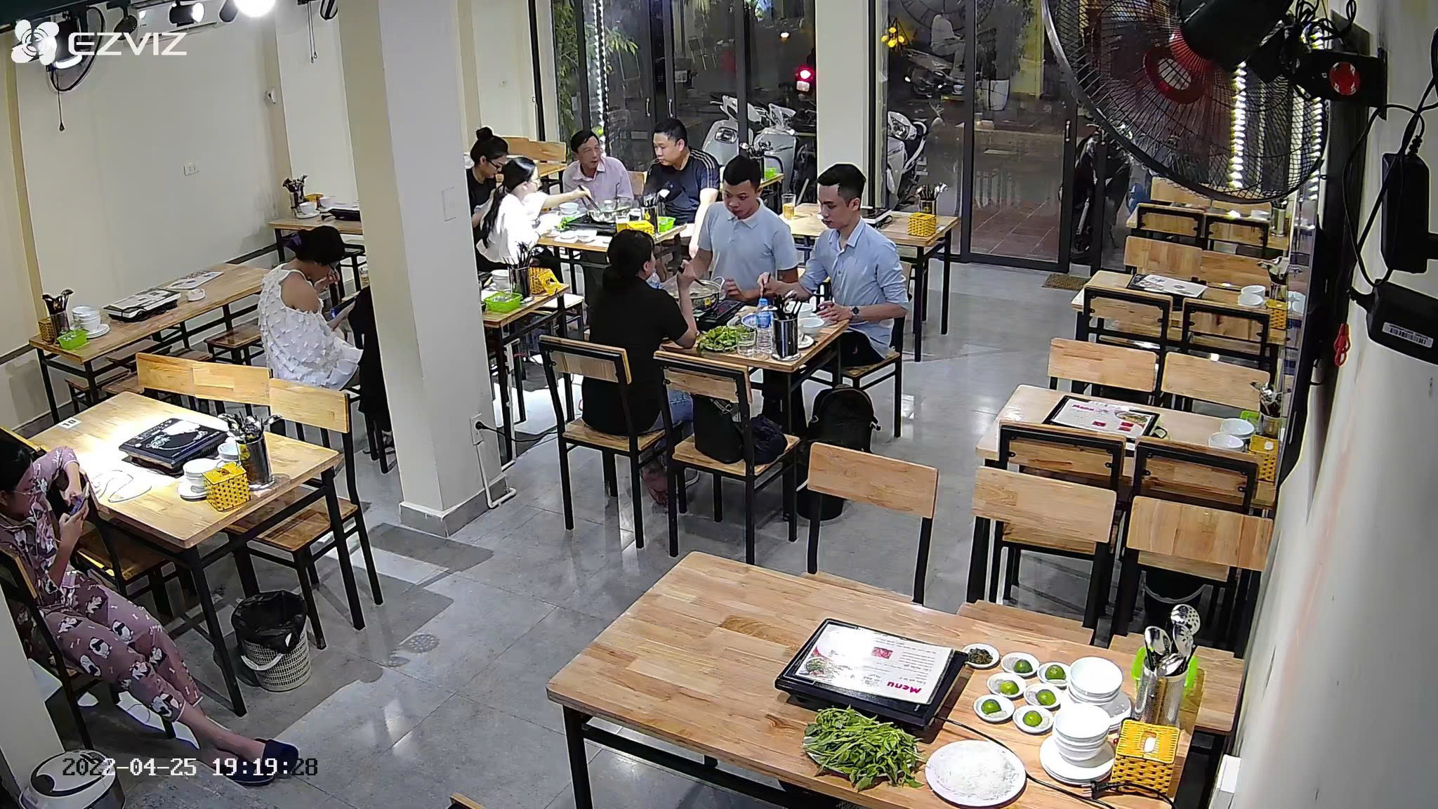 SANG NHƯỢNG MBKD QUÁN ĂN TẠI 115 B2 NGHĨA TÂN, CẦU GIẤY, HÀ NỘI - Ảnh 2