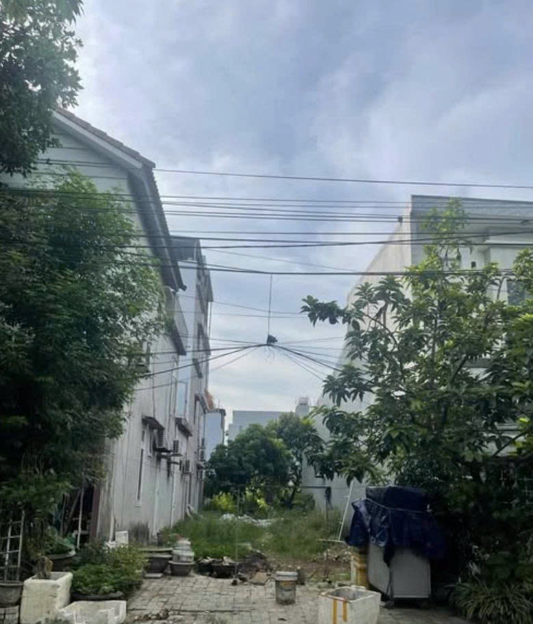Chào bán lô đất đẹp Mt đường Hoàng Trung Thông kẹp cống bên cạnh 1,5m , Liên Chiểu, Đà Nẵng - Ảnh chính