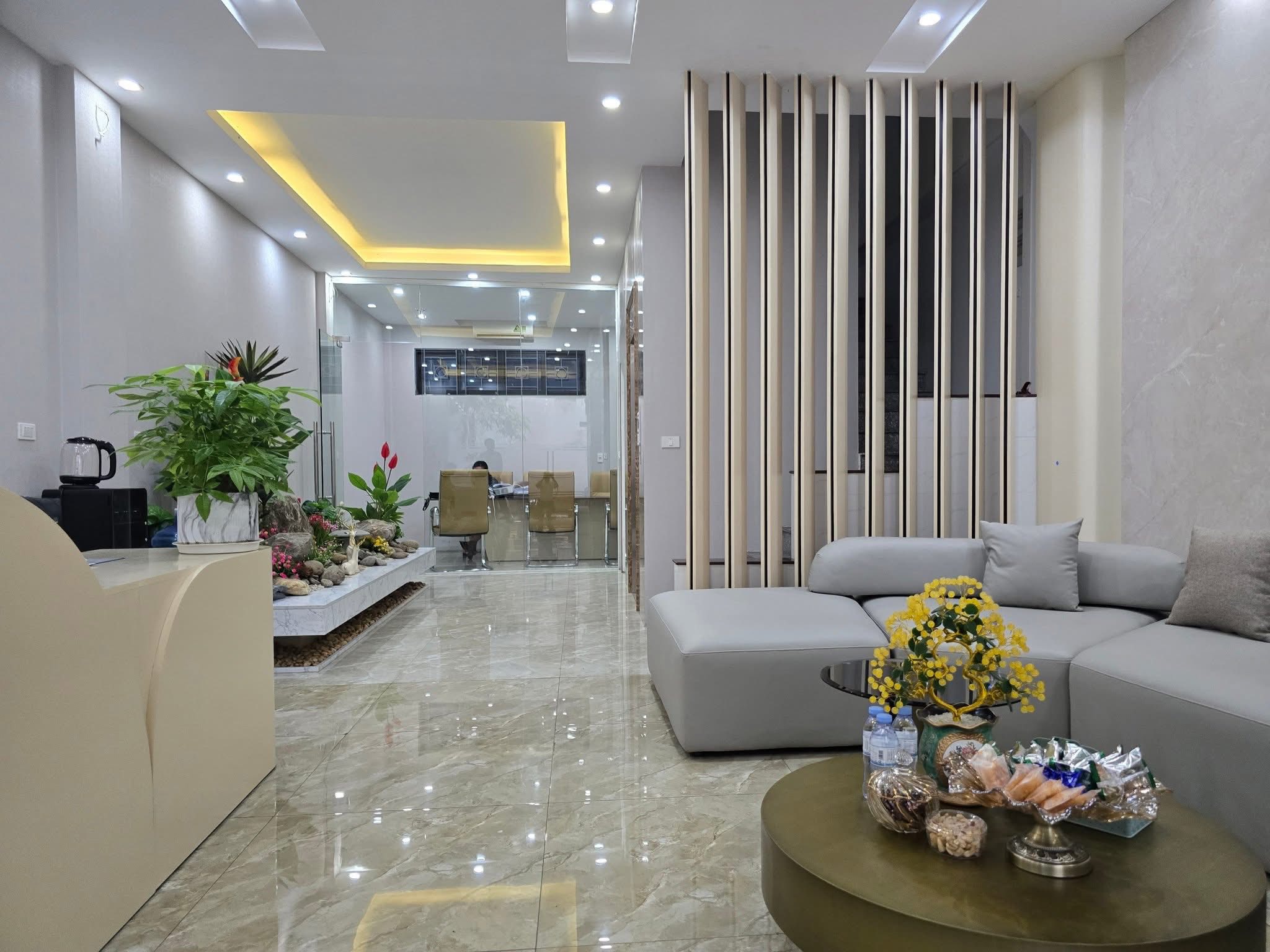 Bán nhà Liền Kề-Khu Nhà Ở 90 Nguyễn Tuân 72m/ 6T Thang máy/MT 5.5m 40 Tỷ (TL) - Ảnh 1