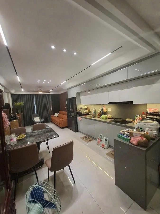 NHÀ ĐẸP TẶNG NỘI THẤT Phố Bồ Đề 52 m2 X 6 Tầng 13.9 tỷ Long Biên Hà Nội.Ô TÔ VÀO NHÀ. - Ảnh 1
