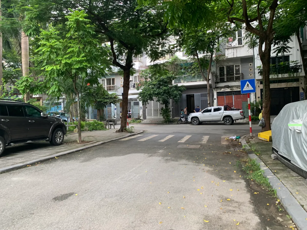 Bán nhà KĐT mới văn Phú 95mx5 tầng, vỉa hè, kinh doanh đỉnh cao 21 tỷ. - Ảnh 1