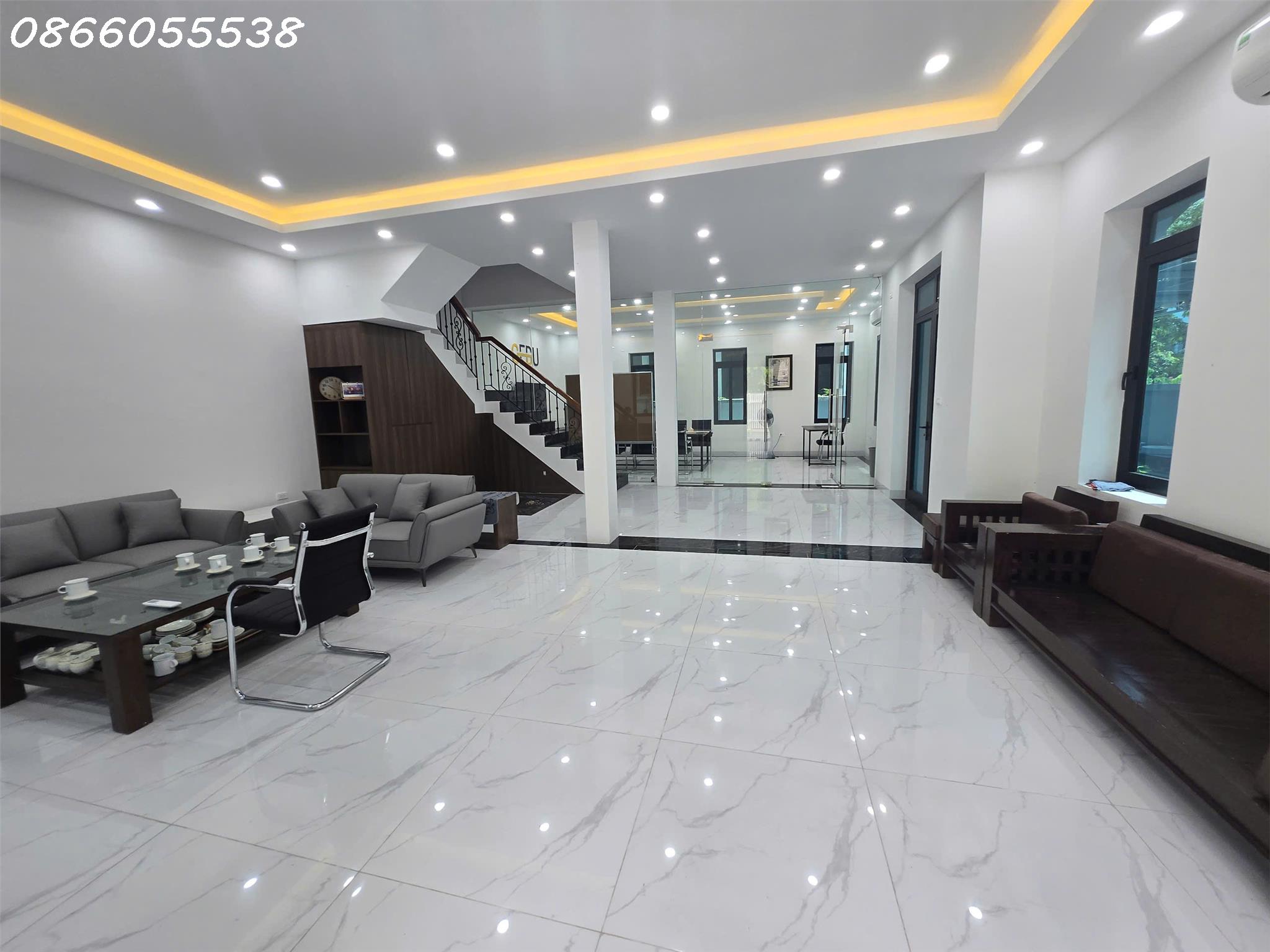 Cho thuê biệt thự 240m2 Đường Lê Trọng Tấn, Hà Đông, giá thỏa thuận - Ảnh 1