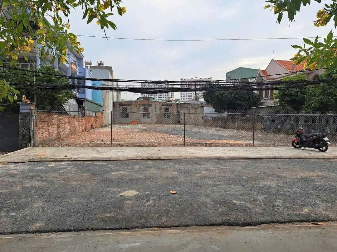 KẸT TIỀN BÁN GẤP ĐẤT THỔ 986M² MẶT TIỀN ĐÔNG HƯNG THUẬN 10b, Q12 – GIẢM SÂU 6T - Ảnh 3