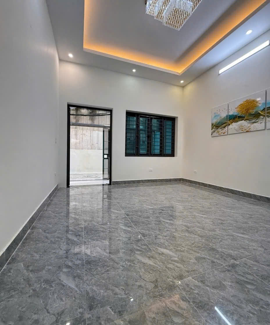 SIÊU PHẨM LẠC LONG QUÂN, NHÀ MỚI Ở NGAY, NỘI THẤT XỊN, 5T x 35M2, 8.33 TỶ - Ảnh 3