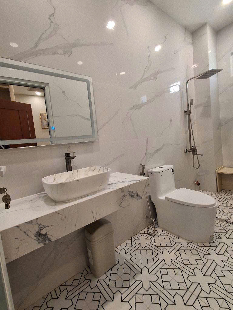 BÁN NHÀ MỚI QUẬN 7 - FULL NỘI THẤT - LÔ NHÌ HUỲNH TẤN PHÁT - Ảnh 2