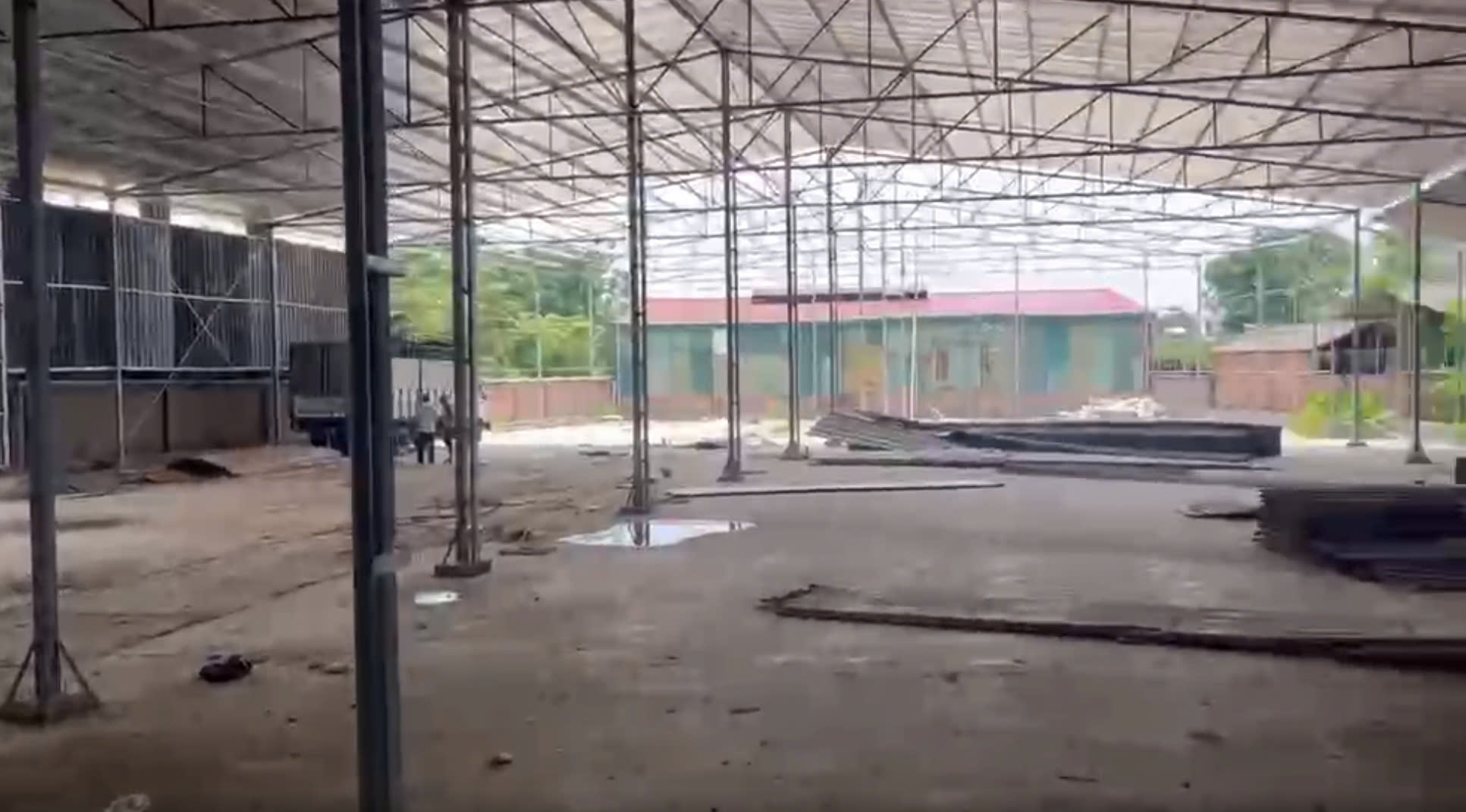 cho thuê kho xưởng tại Thuận Thành , Bắc Ninh. Diện tích 2500m khung thép hộp cao 7m , mái chống - Ảnh 3