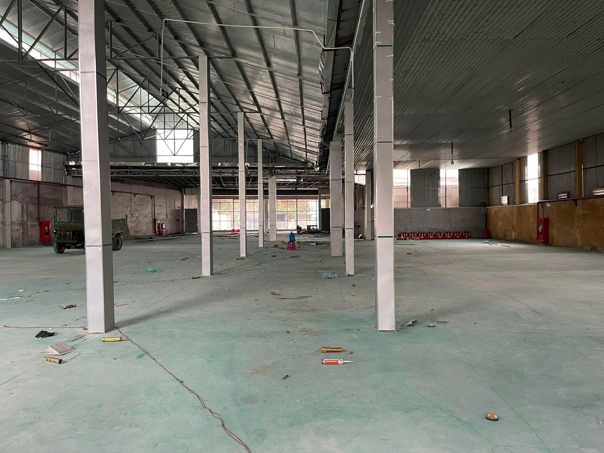 cho thuê xưởng , mặt bằng kinh doanh tại đường quốc lộ 32 đoạn Bà Vì, Hà Nội. Diện tích 1300m2 - Ảnh 1