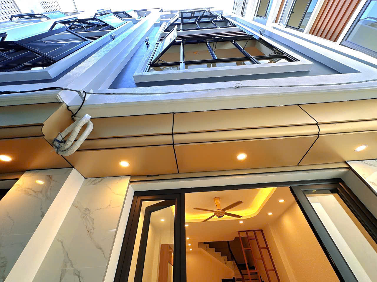 NHÀ ĐẸP – PHỐ LẠC LONG QUÂN, CẦU GIẤY – CHỦ ĐẦU TƯ XÂY UY TÍN VỚI HƠN 20 NĂM KINH NGHIỆM, XÂY TỐI - Ảnh chính