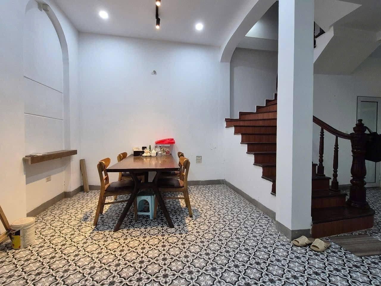 Cho thuê nhà riêng Trương Công Giai, Cầu Giấy 40m x 3T, 4 ngủ giá 13tr, ở gia đình, nhóm - Ảnh chính