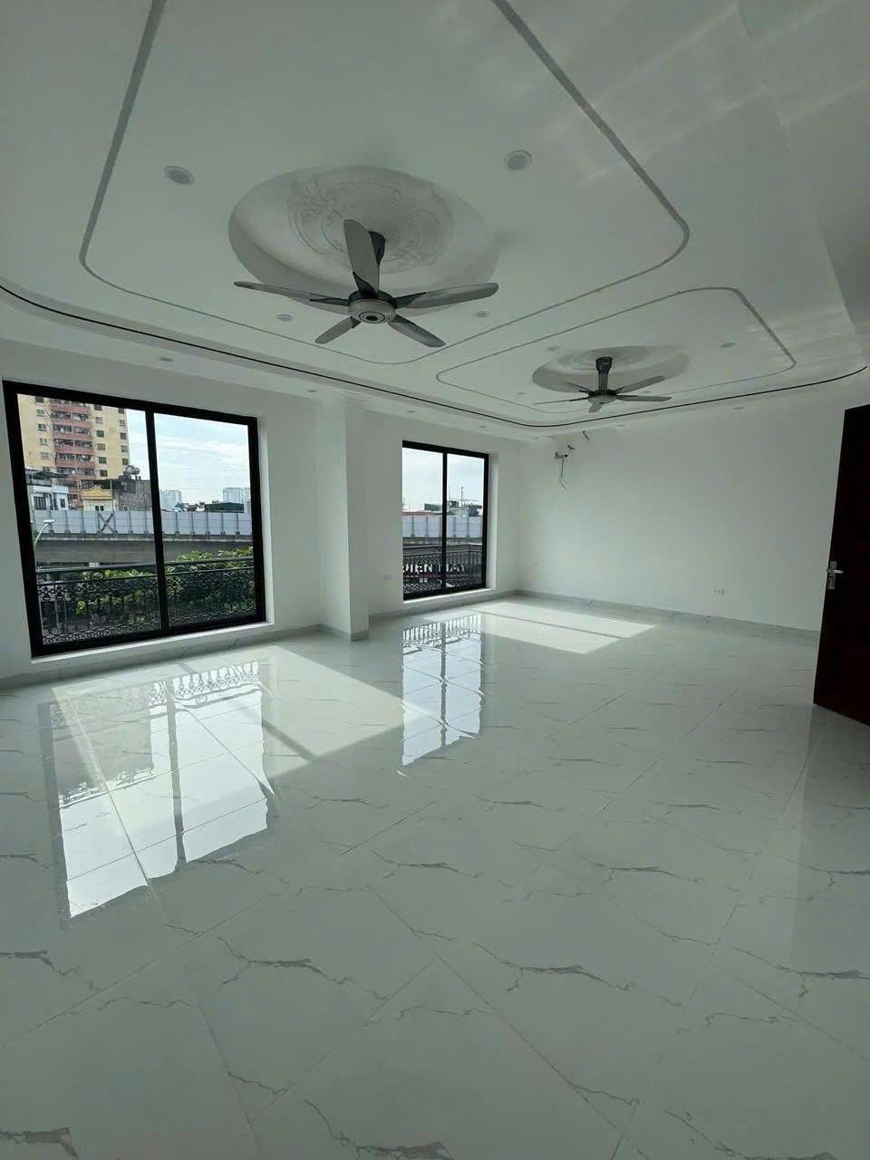 PHỐ QUANG TRUNG – HÀ ĐÔNG- MẶT PHỐ KINH DOANH – VỈA HÈ RỘNG – THANG MÁY – MẶT TIỀN KHỦNG - Ảnh chính