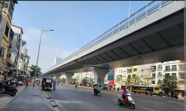 🔥GIÁ RẺ HÀNG XÓM TIME CITY - QUẬN HAI BÀ TRƯNG - NGÕ 3 GÁC 5M RA MẶT PHỐ- GIÁ HƠN 5 TỶ - Ảnh chính