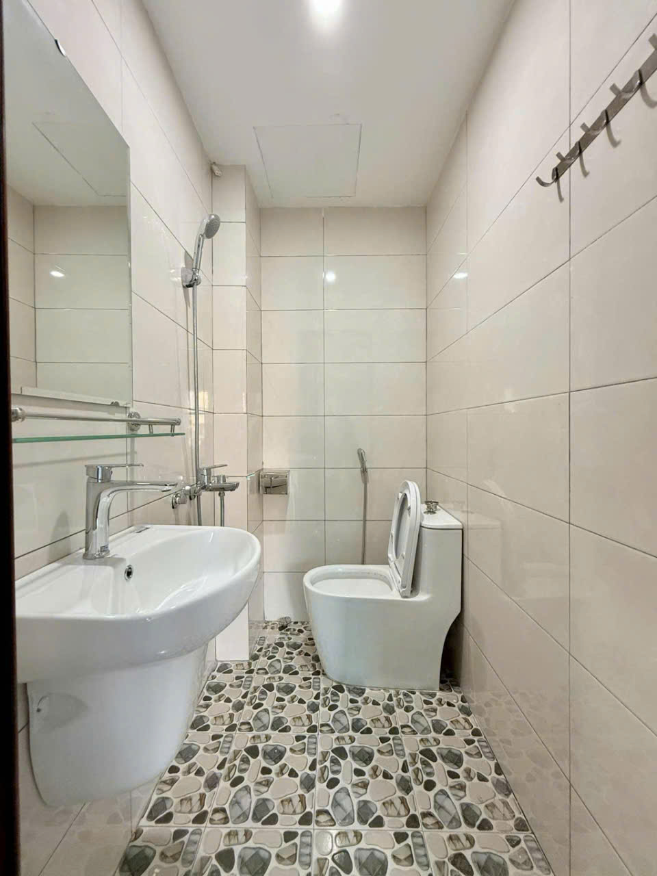 🔥GIÁ RẺ HÀNG XÓM TIME CITY - QUẬN HAI BÀ TRƯNG - NGÕ 3 GÁC 5M RA MẶT PHỐ- GIÁ HƠN 5 TỶ - Ảnh 2
