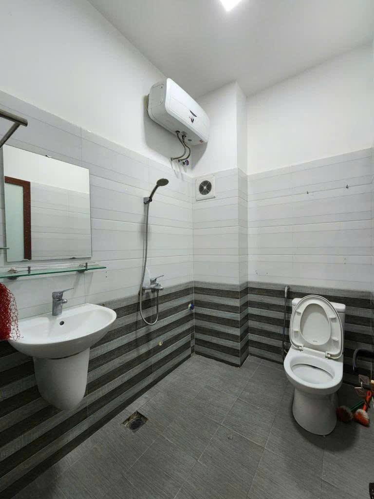 🏡 Nhà đẹp – Vị trí vàng tại Khu dịch vụ Hàng Bè, Kiến Hưng , Diện tích 50m, 5 tầng giá 12 tỷ - Ảnh 1