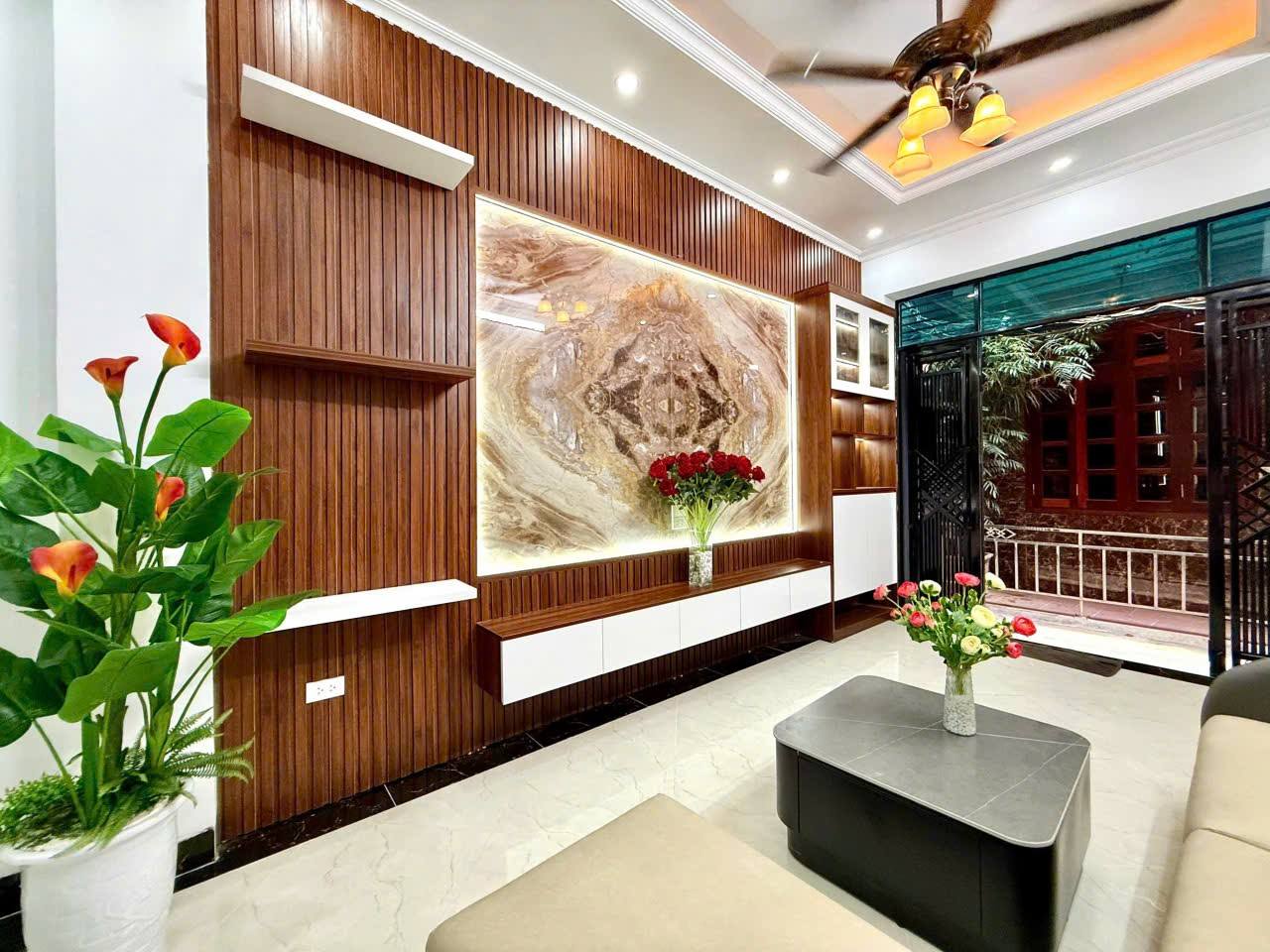 BÁN NHÀ BẠCH MAI HAI BÀ TRƯNG 4 TẦNG THANG MÁY FULL NỘI THẤT ĐẸP GẦN PHỐ 50M 10,5 TY - Ảnh chính
