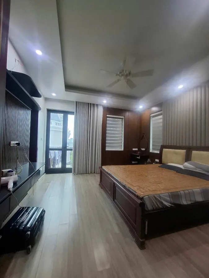 PHÂN LÔ- GARA -Ô TÔ TRÁNH BT KIẾN HƯNG- HÀ ĐÔNG 78mx 5 tầng, 3 thoáng, VỈA HÈ MT 7M 22,9 TỶ. - Ảnh 3