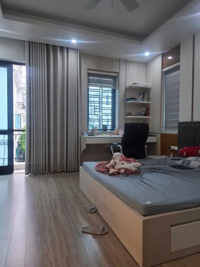 PHÂN LÔ- GARA -Ô TÔ TRÁNH BT KIẾN HƯNG- HÀ ĐÔNG 78mx 5 tầng, 3 thoáng, VỈA HÈ MT 7M 22,9 TỶ. - Ảnh 2
