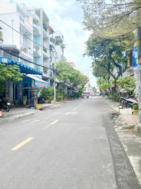 Bán nhà MT đường Lê Quyên P4 Q8, Giá : 9.5 Tỷ - Ảnh chính